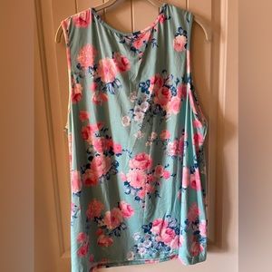 New with tags plus size floral tank top.